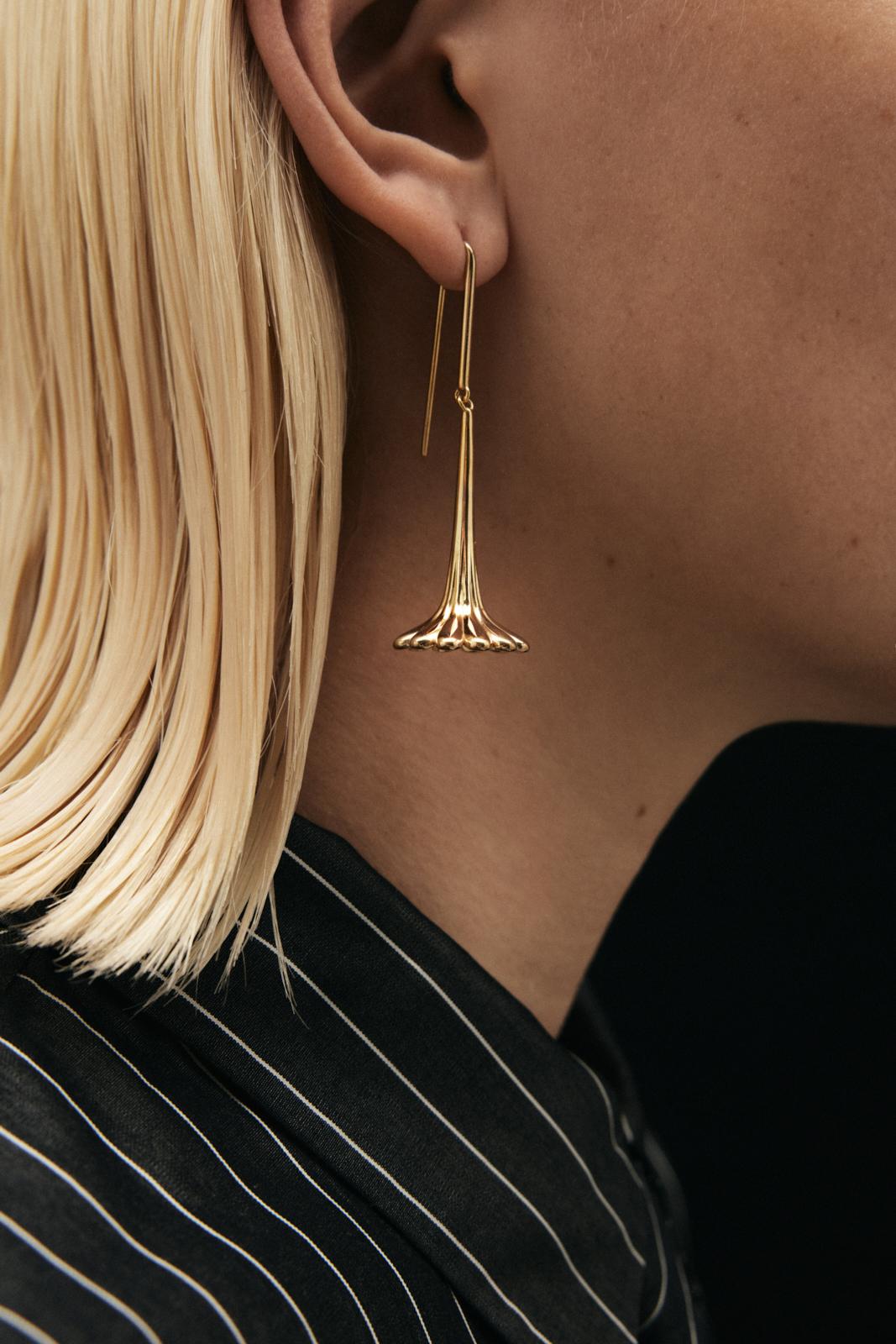 Phase 3 Single Earring Gold Plated