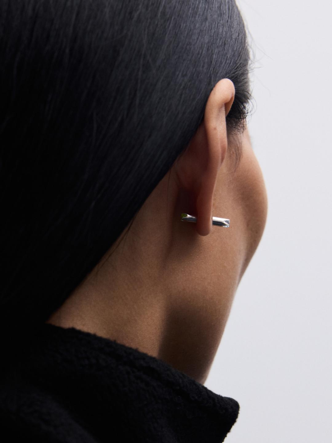 Avgvst x J.Kim Tube Flip Stud