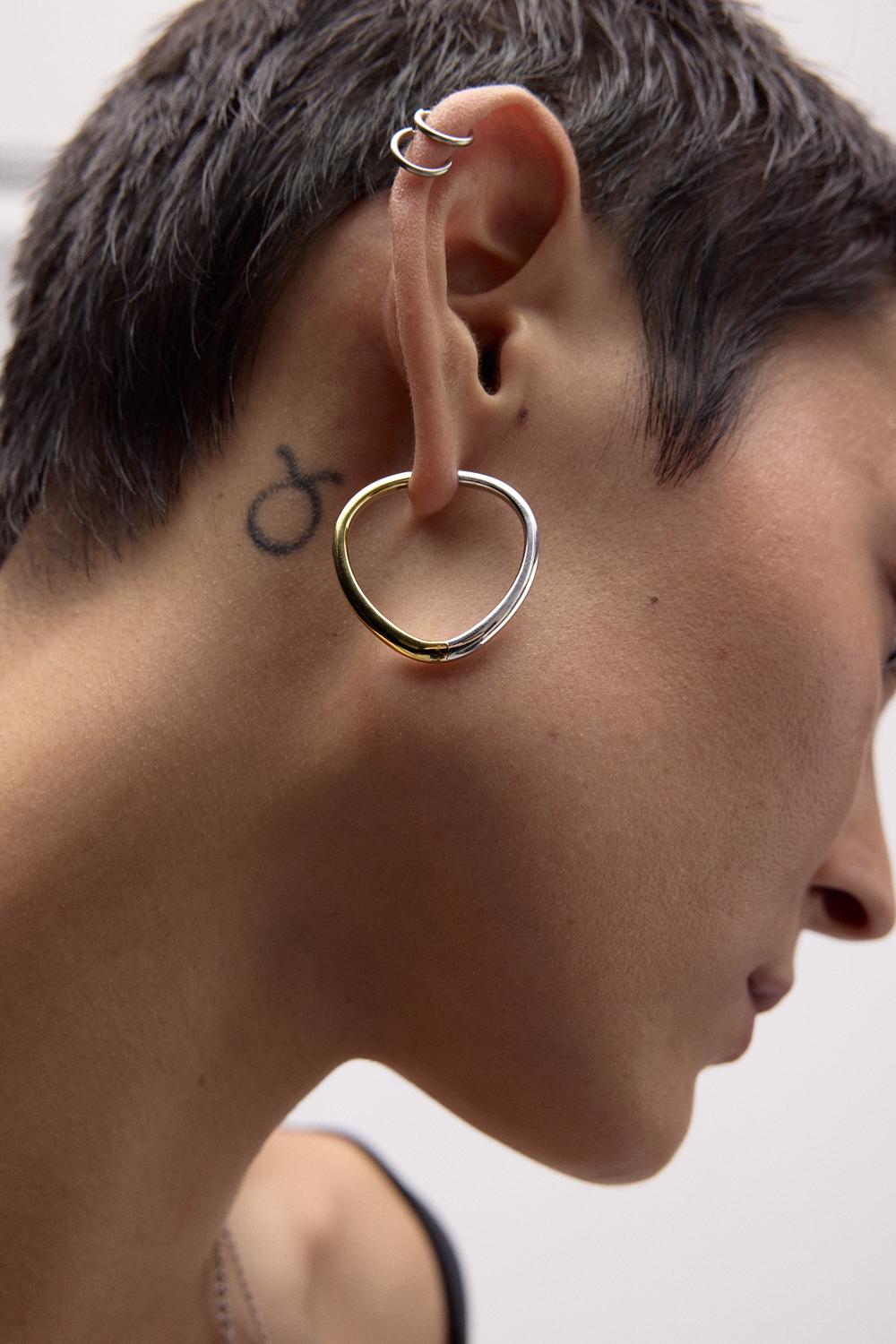 Shield-shaped Hoops Two-sided