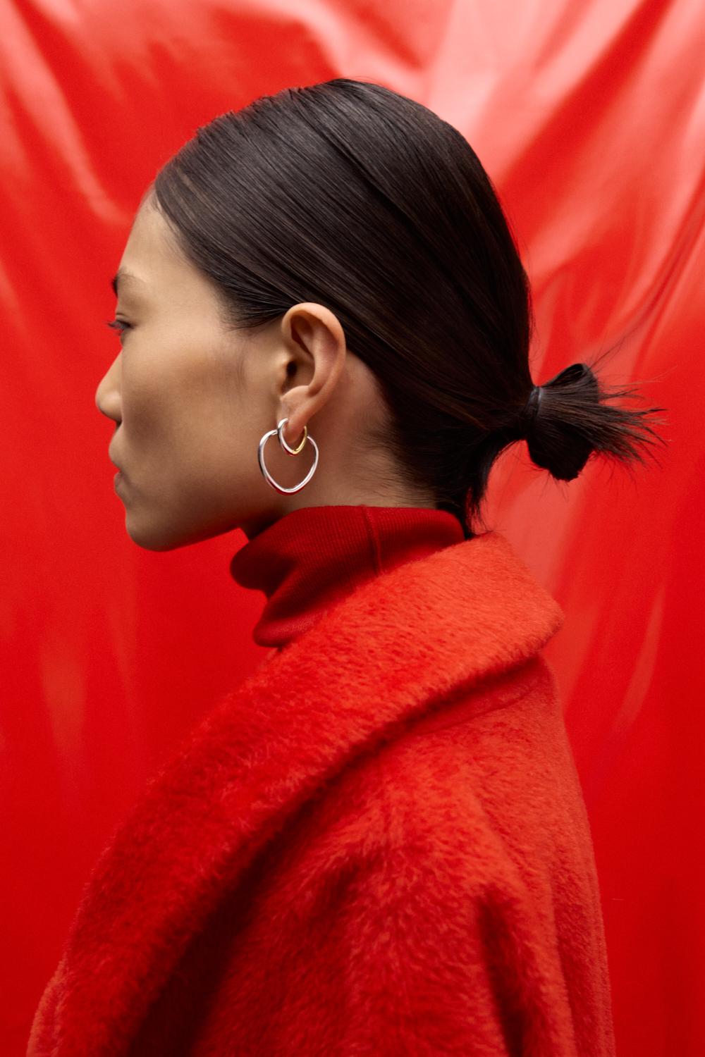 Shield-shaped Hoops