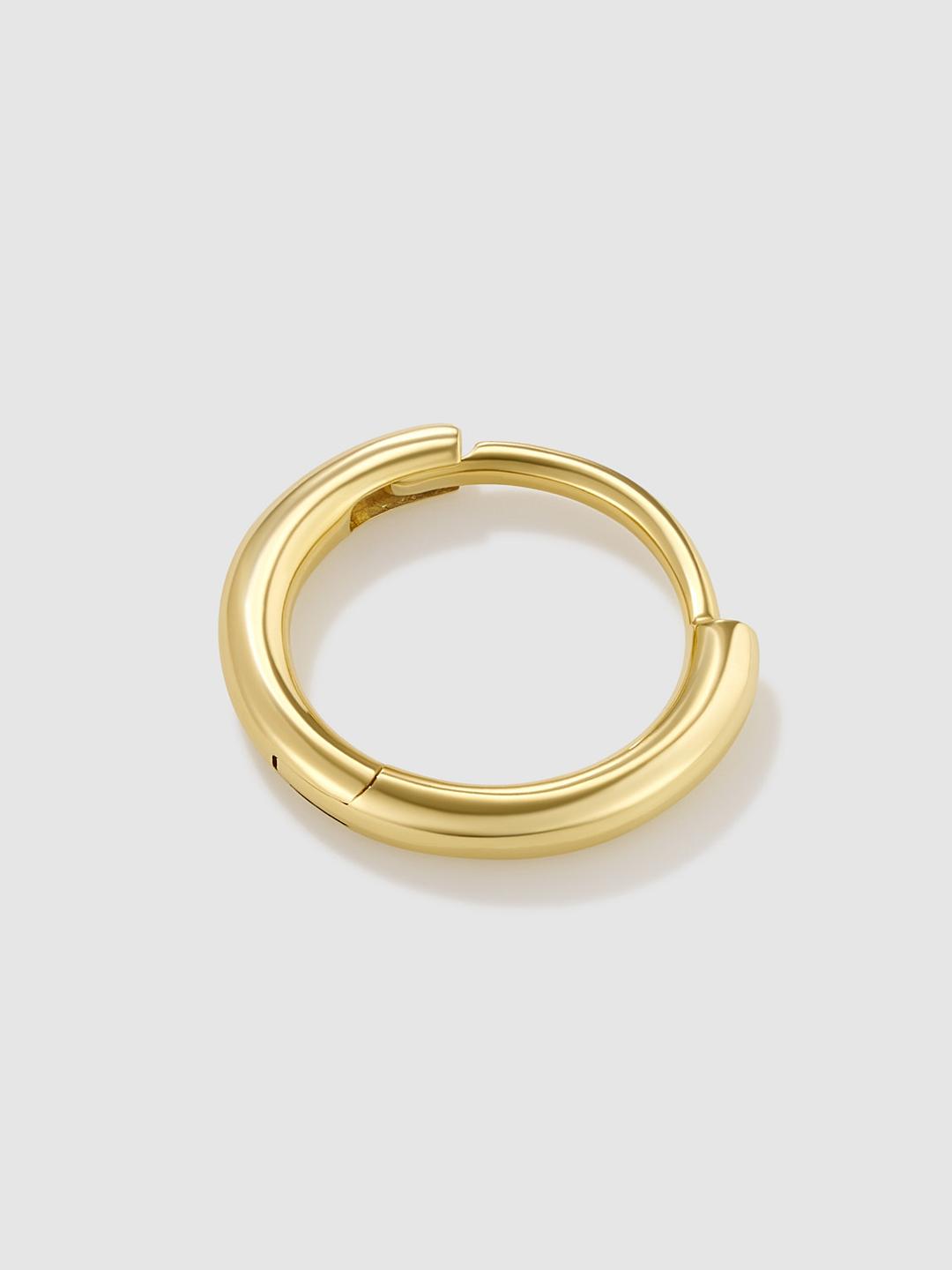 Everyday Huggie Hoop Yellow Gold