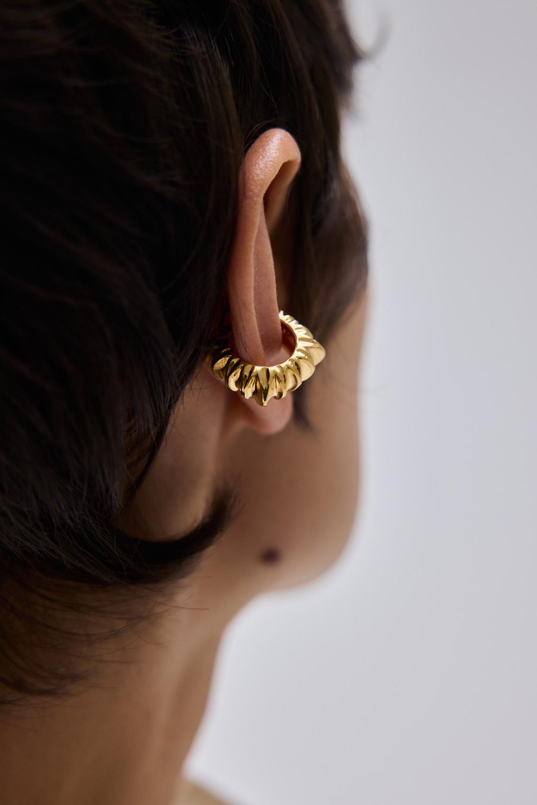 Warp Earcuff Gold Vermeil
