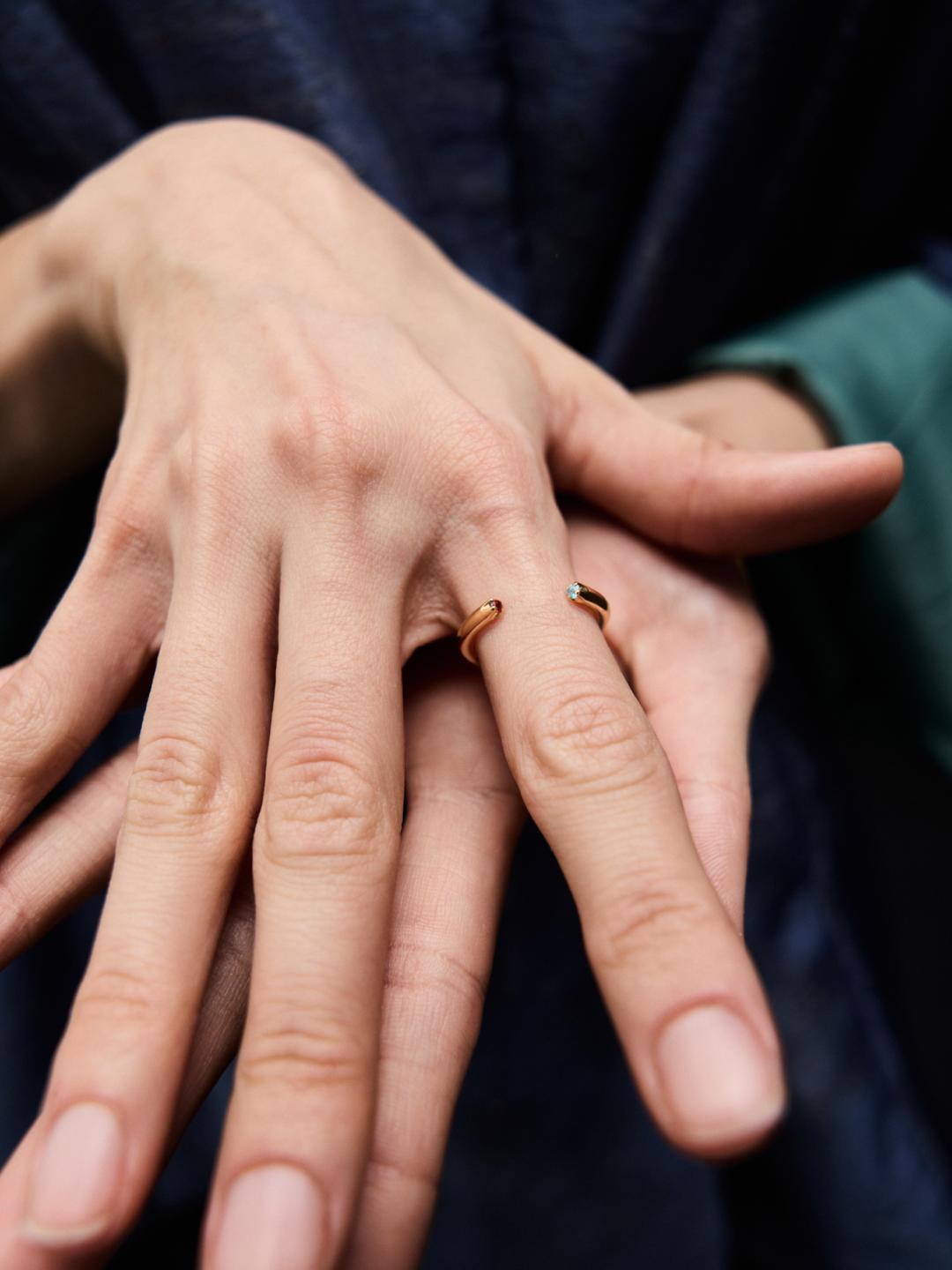 Avgvst x J.Kim Tube Ring Gold Vermeil