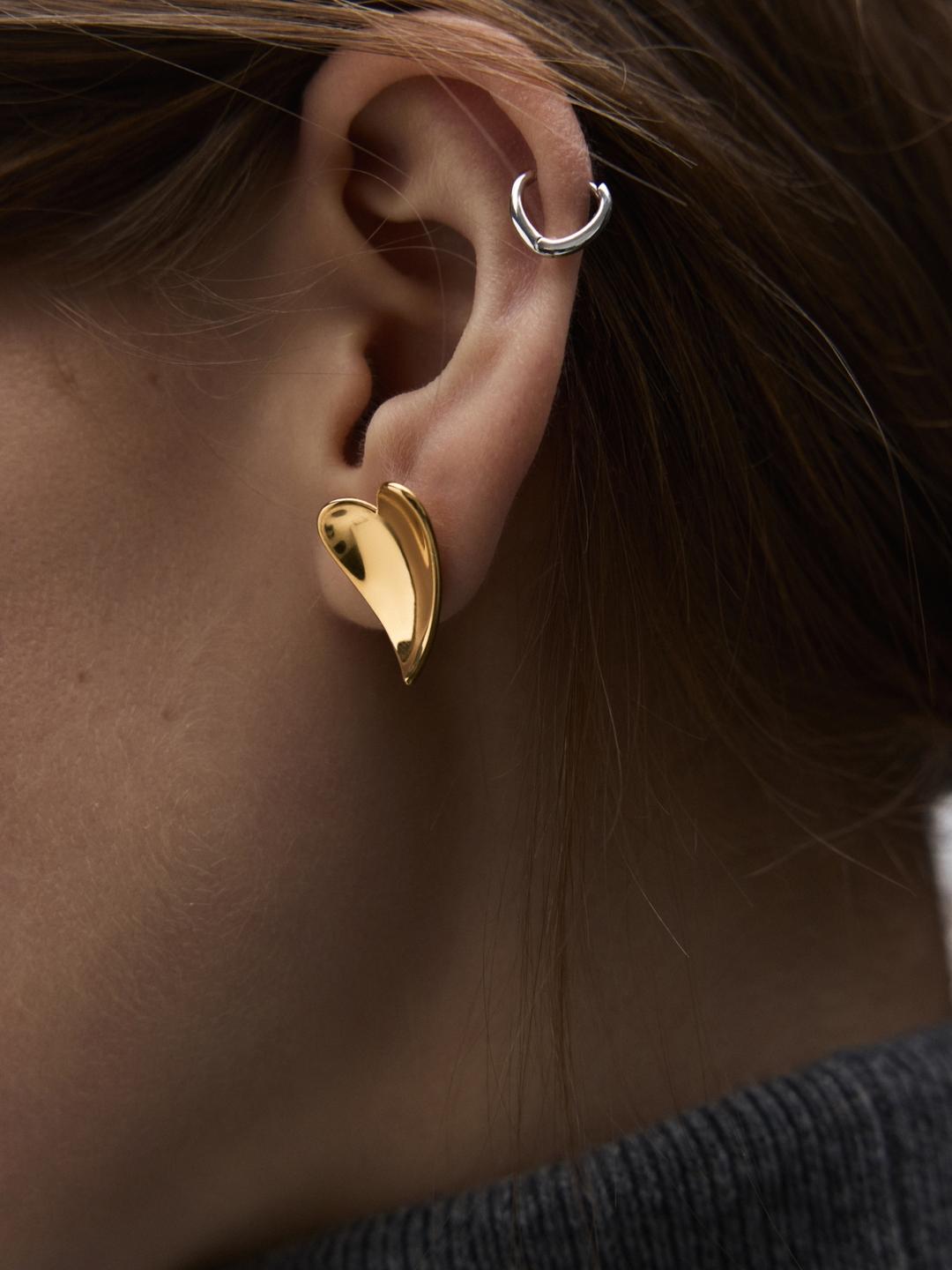 Sailing Heart Studs Gold Vermeil