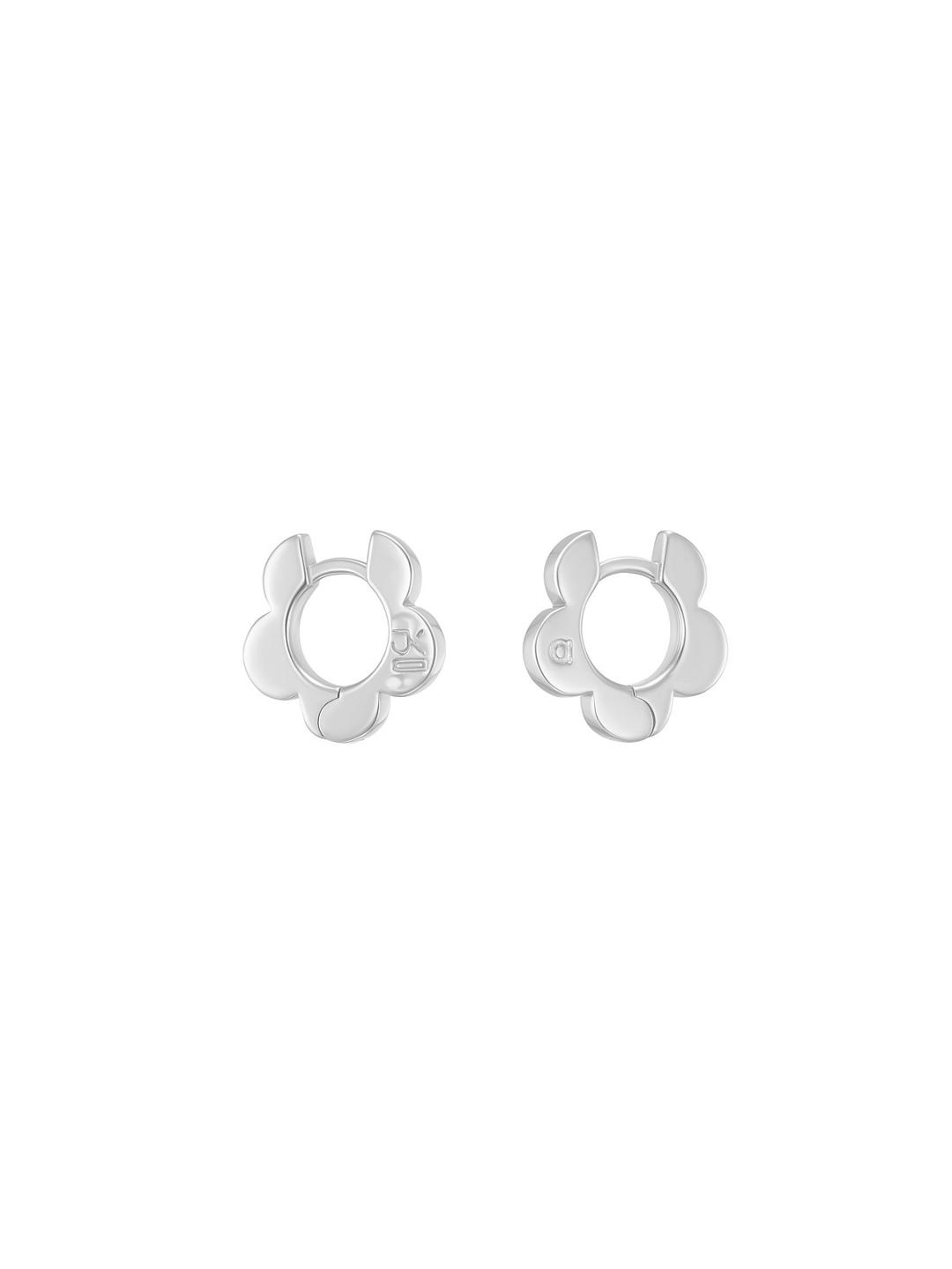 Avgvst x J.Kim Small Embrace Petal Hoops in White Gold