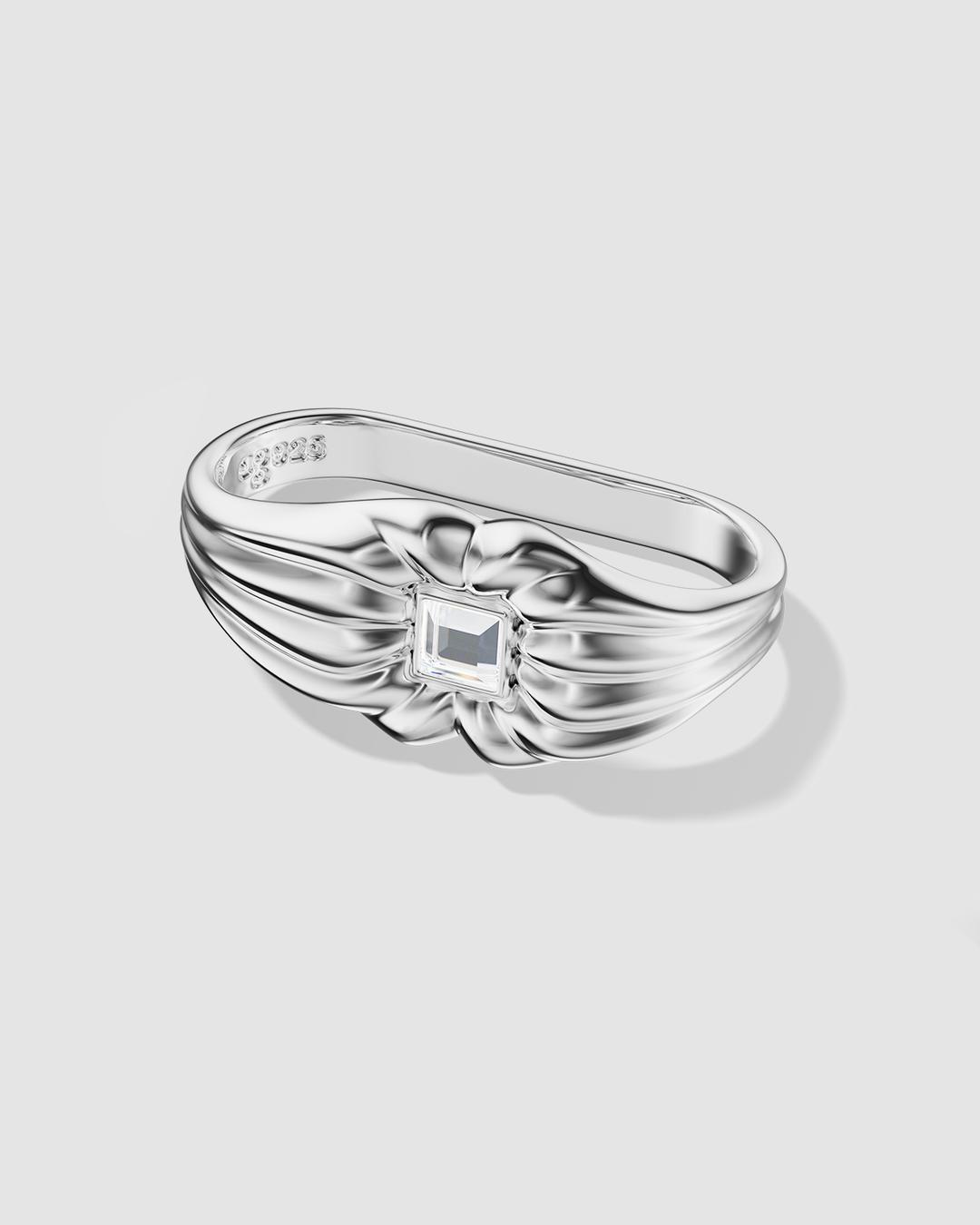 Two-Finger Opera Ring