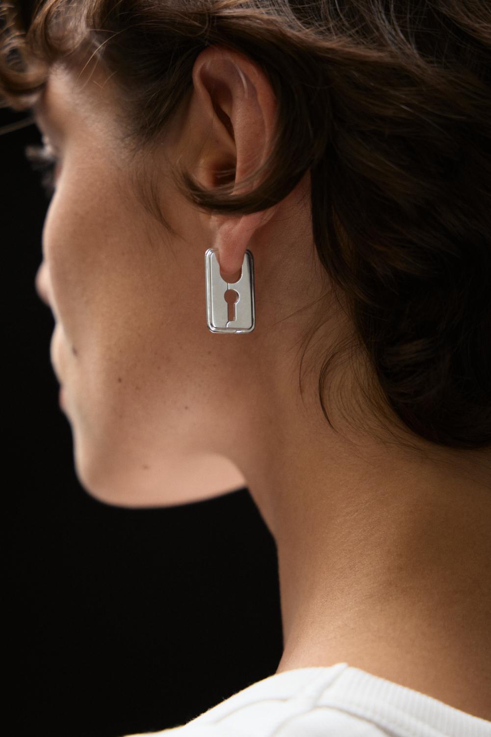 Avgvst x Inès Mélia Keyhole Earring