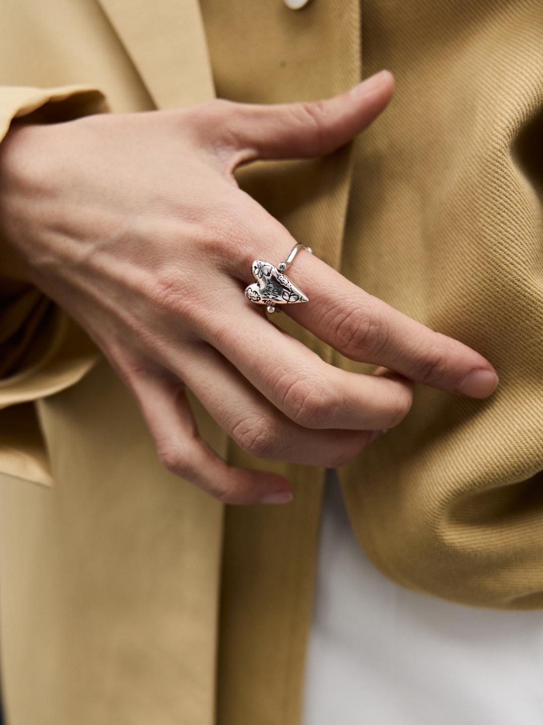 Yes/Why Not Flip Ring in Black