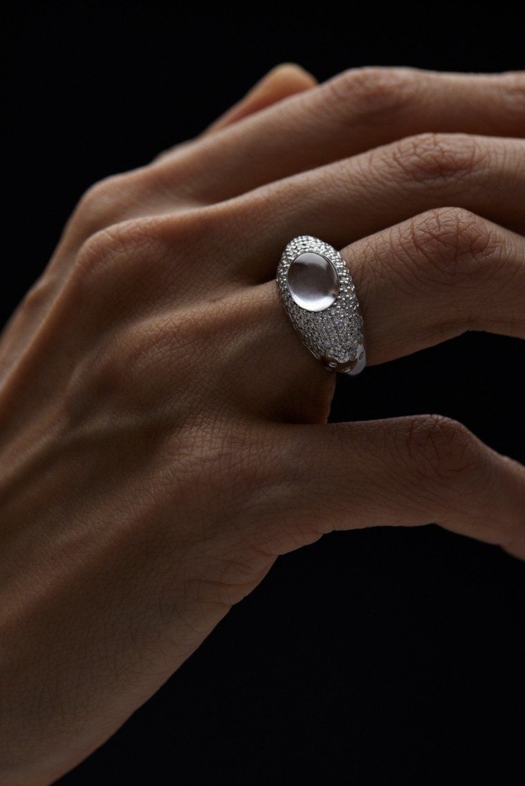 Pavé Pebble Ring White Gold