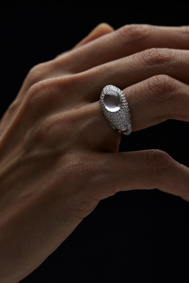 Pavé Pebble Ring White Gold