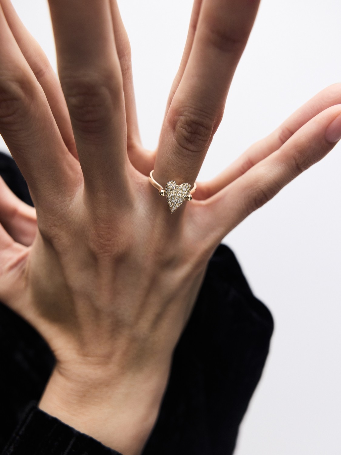 Diamond Pavé Flip Ring in Yellow Gold