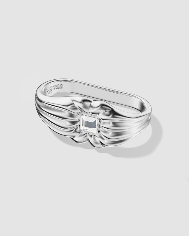 Two-finger Opera Ring