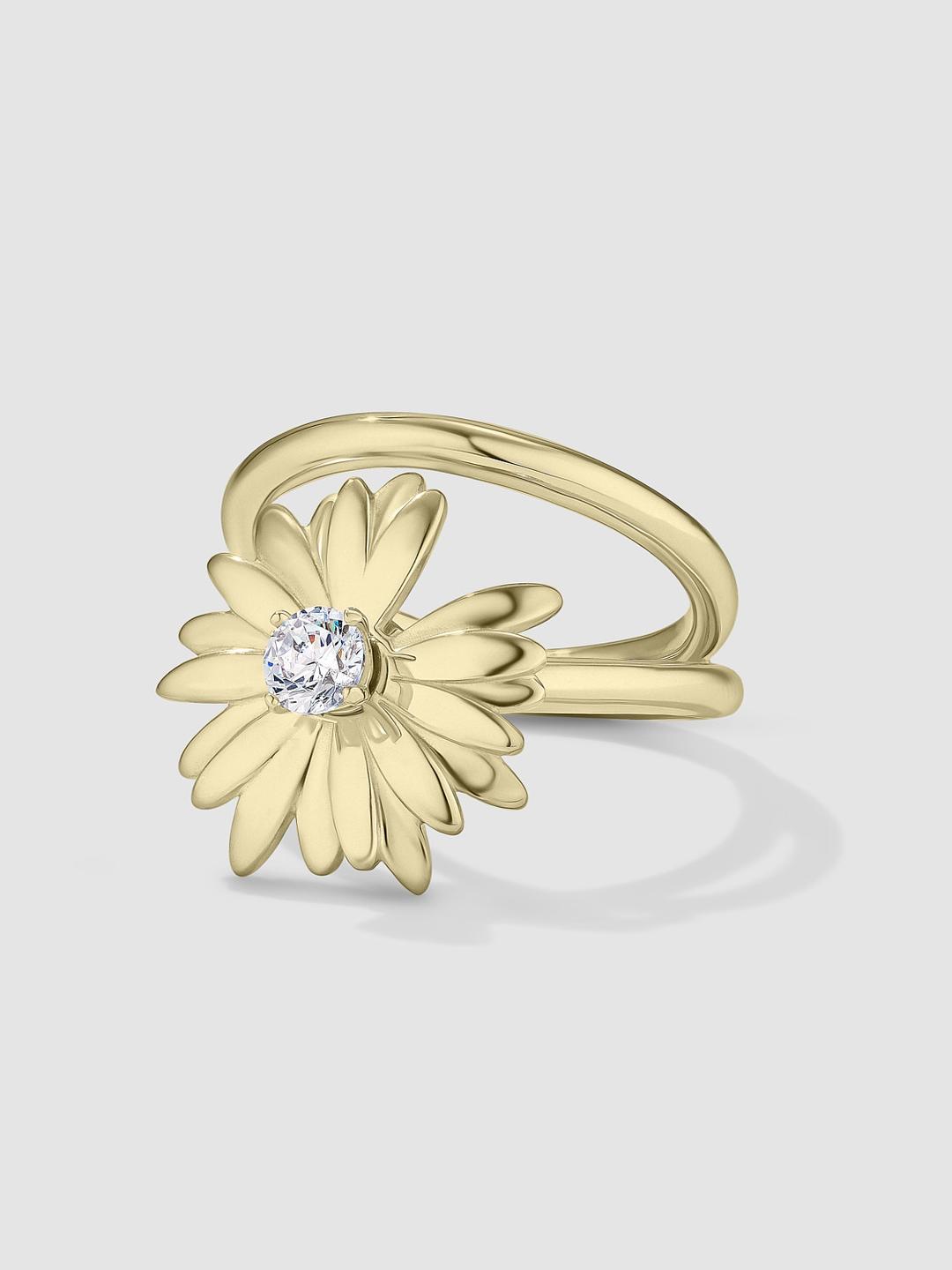 Diamond Daisy Spinner Ring In Yellow Gold