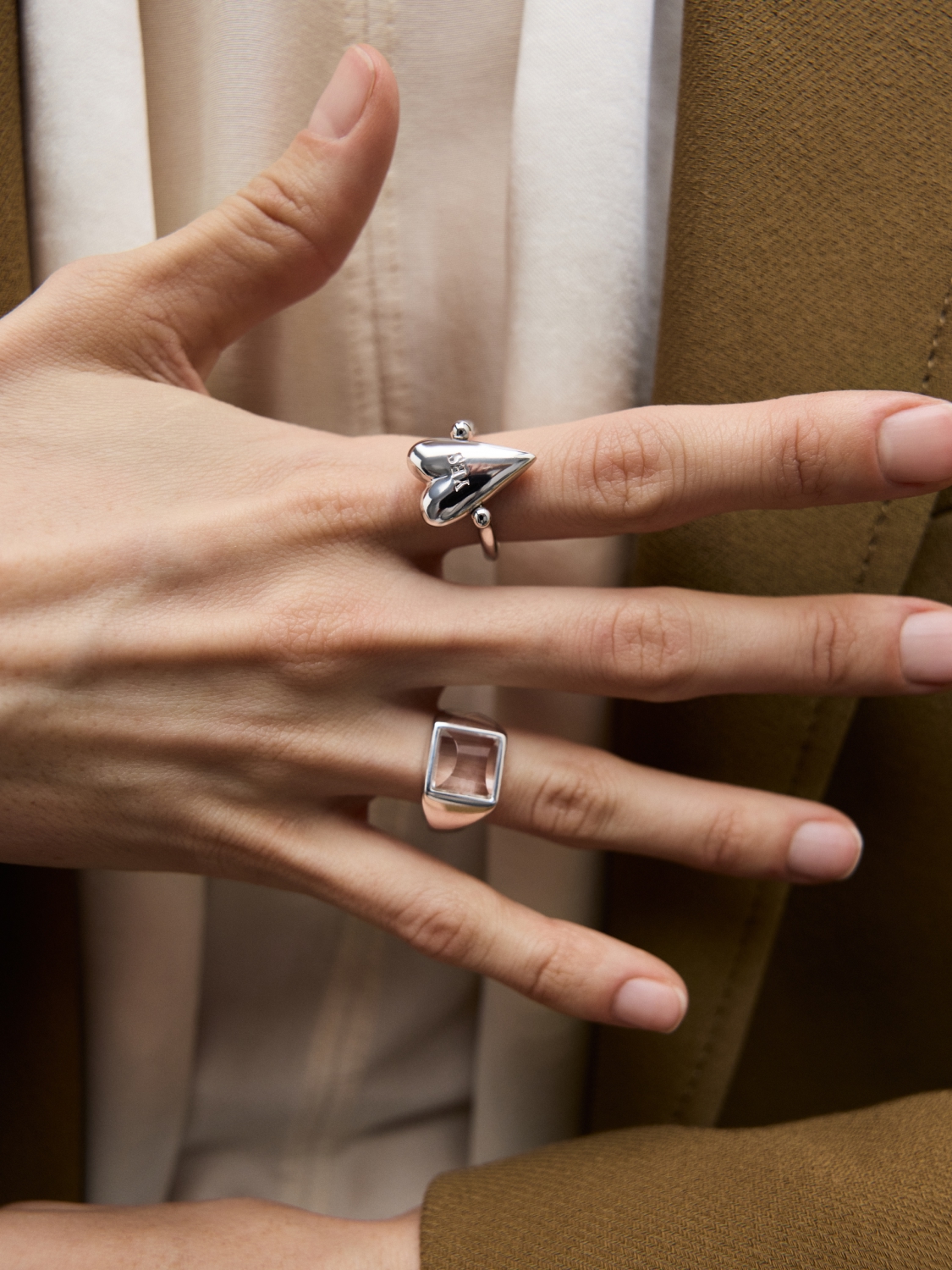 Heart of Avgvst Flip Ring – AVGVST Jewelry